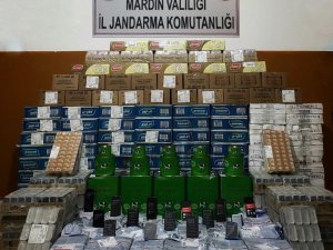 Mardin’de kargo aracında kaçak malzemeler ele geçirildi
