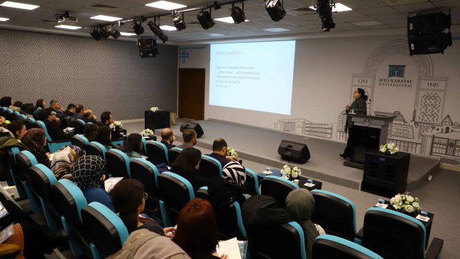 KTO Karatay’dan rehber öğretmenlere atölye çalışması