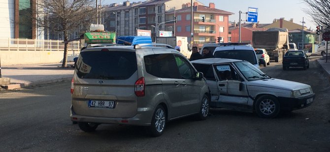 Kulu'da trafik kazası: 3 yaralı
