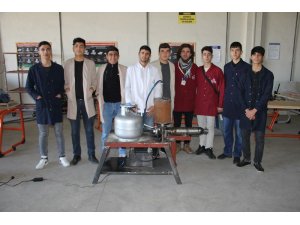 Diyarbakırlı öğrenciler itme kuvvetli LPG’li jet motoru yaptı