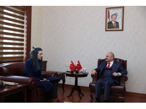 Vali Çakacak, Milli Voleybolcu Boz’u kabul etti