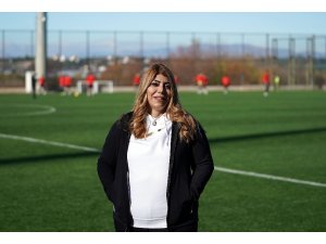 Berna Gözbaşı: "Transfer yasağını kaldırttım"
