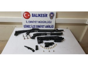 Polis, körfez ilçelerinde yaptığı uygulamalarda 9 adet silah ele geçirdi