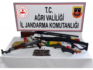 Terör propagandası ve silah kaçakçılığı yapan şahıs gözaltına alındı