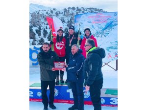 Van Büyükşehir Belediyesi milli takıma sporcu gönderdi