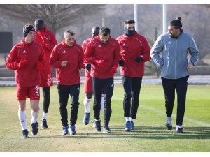Sivasspor’da eksikler Çalımbay’ı düşündürüyor
