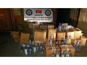 Gaziantep’te 610 şişe sahte alkol ele geçirildi