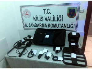 Jandarmadan define avcılarına suçüstü