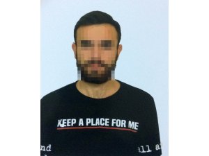 Bıçak zoruyla eve girmeye çalışan şahıs tutuklandı