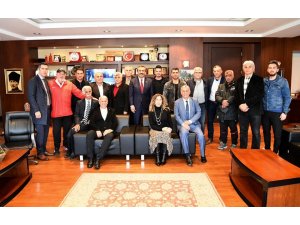 Çetin: "Her branştan amatörlere destek olmaya çalışıyoruz"