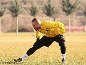Yeni Malatyaspor’u Başakşehir maçına Ali Ravcı hazırlıyor