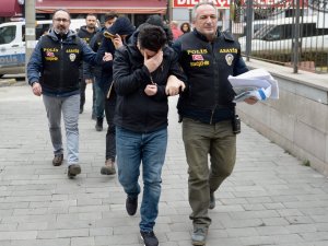 Eskişehir'de dolandırıcılık operasyonunda yakalanan 4 zanlı tutuklandı