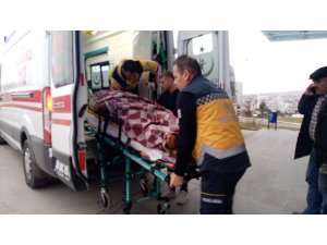 Maden ocağında hafriyat kamyonun devrildi: 1 yaralı