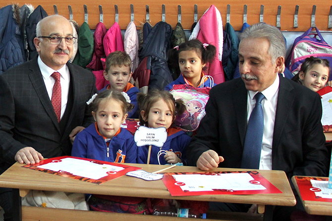 Okullarda karne heyecanı, tatil coşkusu