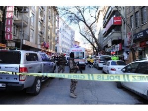 Başkent’te korku dolu anlar yaşatan şahıs ikna edilerek gözaltına alındı