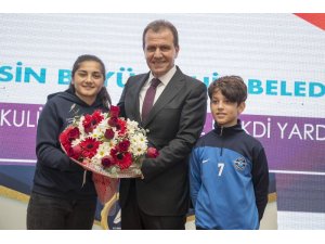 Mersin’de 85 spor kulübüne yardım