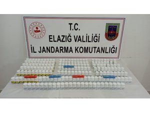 Elazığ’da 5 bin 970 adet uyarıcı hap ele geçirildi
