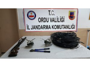 Ordu'da hırsızlık ve uyuşturucu operasyonunda yakalanan 3 kişi tutuklandı