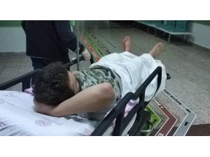 Bıçaklı saldırıda yaralandı