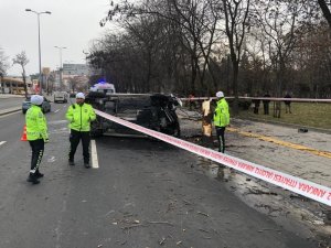 Ağaca çarpan otomobil takla attı: 2 yaralı