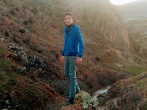 Elindeki tüfek kazara ateş alan liseli hayatını kaybetti