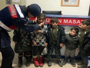 Afganistan uyruklu 25 düzensiz göçmen yakalandı
