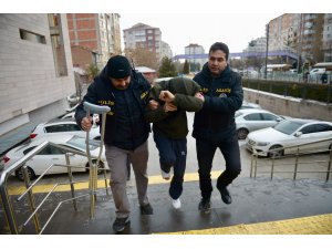 Eskişehir'de fuhuş operasyonu: 8 gözaltı