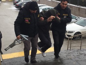 Eskişehir’de fuhuş operasyonu: 8 gözaltı