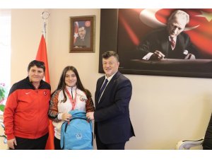 Türkiye Şampiyonundan Fillikçioğlu’na ziyaret