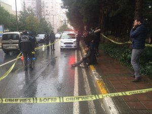 Alacak verecek tartışmasında bir kişi silahla yaralandı