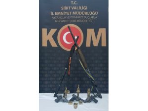 Siirt’te tarihi niteliğinde olan 4 obje ele geçirildi