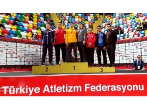 Uşaklı sporculardan gülle atmada çifte başarı