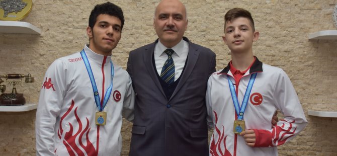 Belediye güreş takımından Başkan Acar'a ziyaret