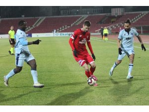 TFF 1. Lig: Balıkesirspor: 0 - Adana Demirspor: 4 (İlk yarı sonucu)
