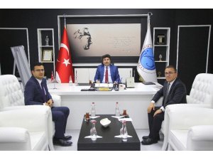 Gümrük Müdürleri Rektör  Karacoşkun’la bir araya geldi