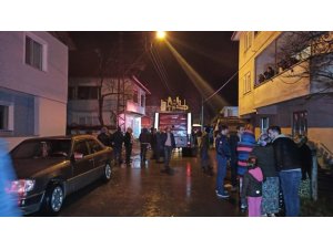 Çıkan yangınlarda 2 ev yandı