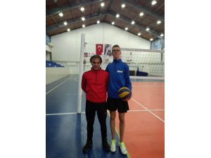 Simavlı genç voleybolcu kampa çağrıldı