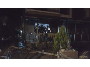 Önce tartışma sesleri yükseldi, ardından patlama meydana geldi: 1’i ağır 2 yaralı