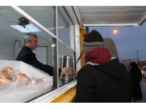 Şahinbey Belediyesi’den dondurucu soğukta insanın içini ısıtan hizmet