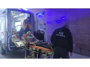 Karbonmonoksitten zehirlenen genç kız hastaneye kaldırıldı