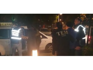 İzmir’de yakalanan Bekmezci, elebaşı Gülen’in canlı kuryeliğini yapmış