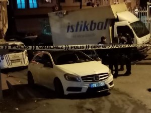 Beyoğlu’nda iki grup arasındaki silahlı çatışma: 3 yaralı
