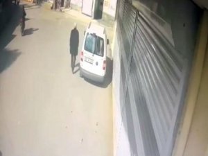 Paketçi kapkaççıyı bisikleti ele verdi