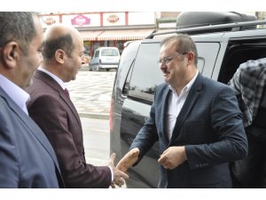 AK Parti Genel Merkez Yerel Yönetimler Bölge Sorumlusu Abdurrahman Öz’ün Şuhut ziyareti