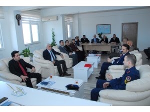 Bahşılı Kaymakamı Ahmet Altun, halk toplantısı düzenledi