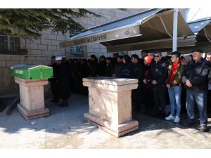 Kocasının canice öldürdüğü kadın, Kırşehir’de son yolculuğuna uğurlandı