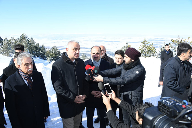 Bakanı Ersoy, Aladağ Kayak Merkezi'ni inceledi