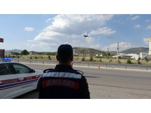 Jandarmanın kemer ve kış lastiği denetiminde 157 sürücüye ceza yağdı