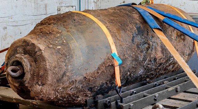 Köln'de İkinci Dünya Savaşı'ndan kalma bomba bulundu