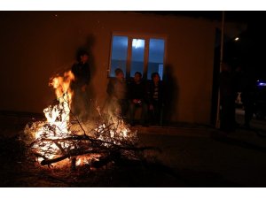 Manisa’da vatandaşların deprem nöbeti